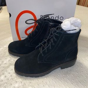 Blondo waterproof black suede lace up booties NIB